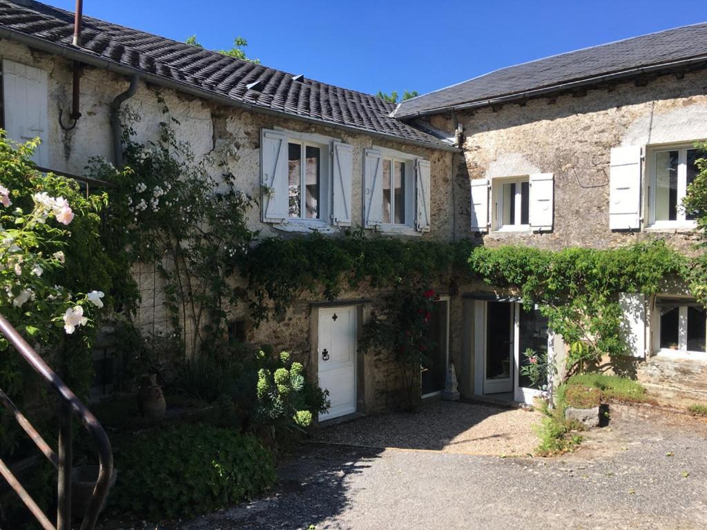 Le Clos Des Lucioles Bed & Breakfast Rueges Bagian luar foto